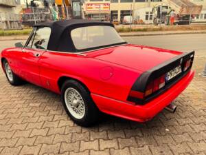 Image 14/37 of Alfa Romeo 1.6 Spider (1984)