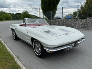 Image 16/52 of Chevrolet Corvette Sting Ray Convertible (1963)