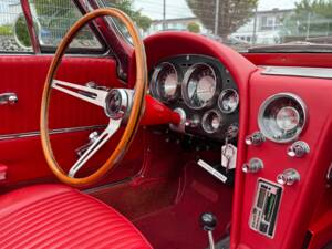 Image 35/52 of Chevrolet Corvette Sting Ray Convertible (1963)