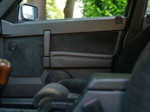 Immagine 28/50 di Alfa Romeo 75 2.0 Twin Spark (1989)