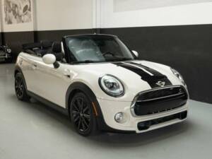 Image 23/50 de Mini Cooper S (2018)