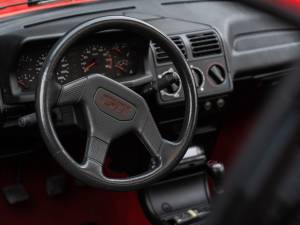 Image 19/37 de Peugeot 205 GTi 1.9 (1989)