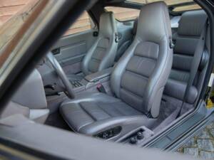 Image 37/63 of Porsche 928 GTS (1994)