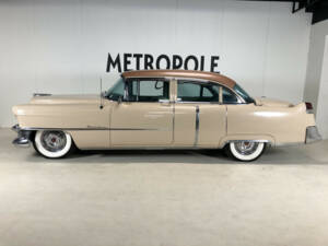 Image 4/34 of Cadillac 62 Sedan (1954)