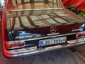 Image 2/7 of Mercedes-Benz 300 SEL (1967)