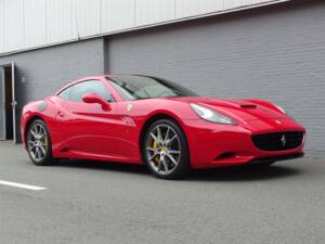 Immagine 1/98 di Ferrari California 30 (2013)