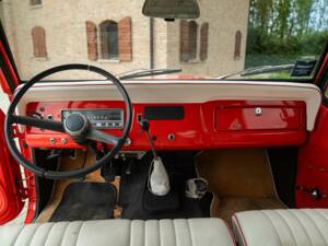 Bild 32/50 von Ebro Jeepster Commando C-101 (1976)