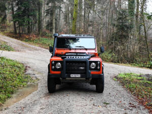 Image 3/39 of Land Rover Defender 110 (2015)