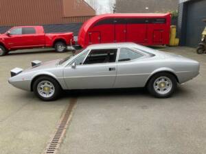 Image 8/21 of Ferrari Dino 208 GT4 (1975)