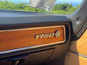 Imagen 9/12 de Alfa Romeo 1750 GT Veloce (1970)