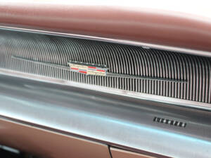 Bild 25/40 von Cadillac 62 Coupe DeVille (1959)