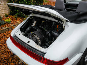 Image 3/38 of Porsche 911 Carrera 4 (1991)