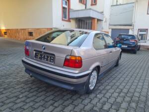 Imagen 5/14 de BMW 316i Compact (1995)