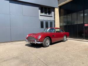 Image 1/36 of Aston Martin DB 5 (1964)