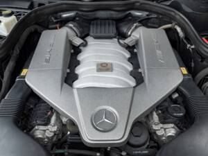 Image 5/50 de Mercedes-Benz E 63 AMG (2011)