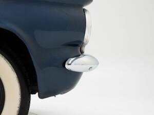 Image 12/15 of Chevrolet Corvair Monza Convertible (1964)
