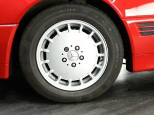 Imagen 29/30 de Mercedes-Benz 300 SL-24 (1991)