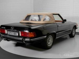 Image 15/19 of Mercedes-Benz 350 SL (1972)