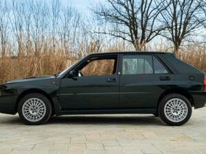 Image 5/50 de Lancia Delta HF Integrale 16V (1992)