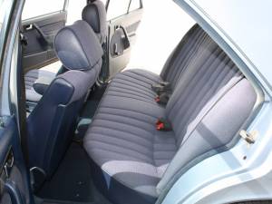 Immagine 5/12 di Mercedes-Benz 190 D 2.5 (1986)