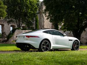 Bild 7/36 von Jaguar F-Type R (2014)