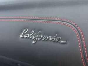 Image 15/44 de Ferrari California (2009)