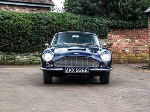 Image 37/46 de Aston Martin DB 6 (1967)