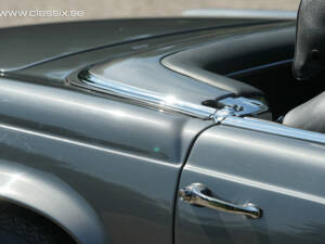 Image 11/34 of Mercedes-Benz 280 SL (1970)