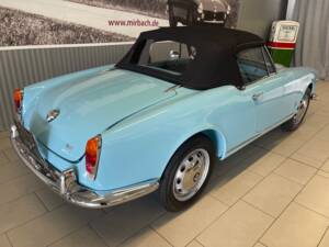 Afbeelding 3/18 van Alfa Romeo Giulia 1600 Spider Veloce (1965)