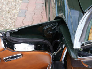 Image 40/50 of Mercedes-Benz 280 SE 3,5 (1971)
