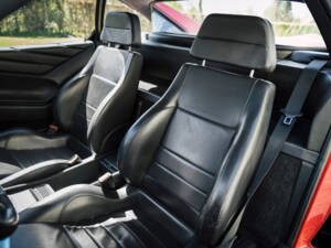 Image 19/30 of Ferrari 348 TB (1991)