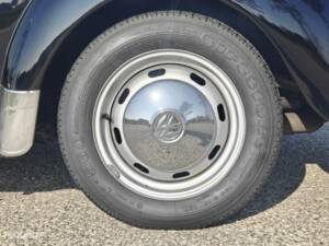 Image 25/35 de Volkswagen Coccinelle 1303 (1972)