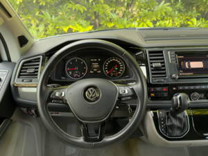 Bild 22/32 von Volkswagen T6 Multivan 2.0 TDI (2017)