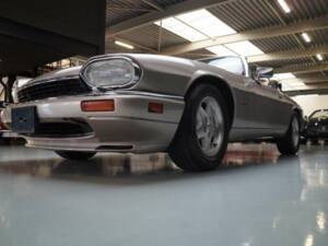 Image 40/50 de Jaguar XJS 4.0 (1995)