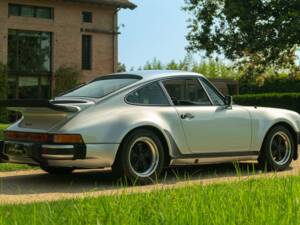 Immagine 7/50 di Porsche 911 Turbo 3.0 (1975)