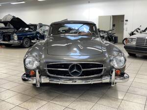 Image 3/21 of Mercedes-Benz 190 SL (1957)