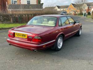 Bild 10/50 von Jaguar XJ6 3.2 Sport (1997)