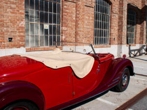 Image 13/13 of Riley 2.5 Litre RMC (1948)