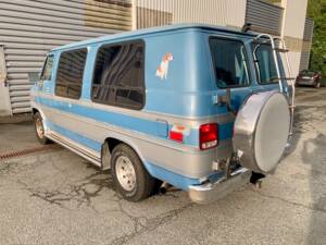 Image 7/20 of Chevrolet Van (1988)