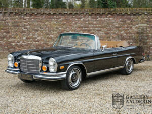 Image 1/50 of Mercedes-Benz 280 SE 3,5 (1971)