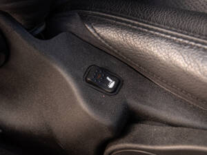 Afbeelding 25/40 van Alfa Romeo GT 2.0 JTS (2004)