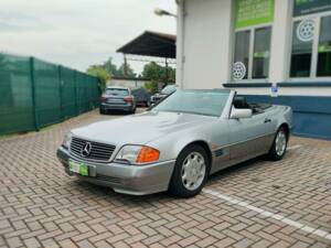 Imagen 3/10 de Mercedes-Benz 300 SL-24 (1991)