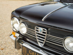 Immagine 27/50 di Alfa Romeo Giulia 1.3 Super (1973)