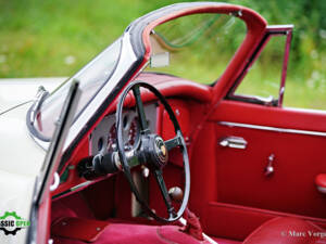 Image 31/51 de Jaguar XK 150 DHC (1959)