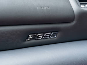 Imagen 52/89 de Ferrari F 355 Berlinetta (1996)
