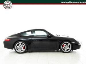 Image 8/54 de Porsche 911 Carrera 4S (2006)