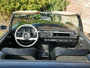 Bild 23/50 von Mercedes-Benz 230 SL (1966)