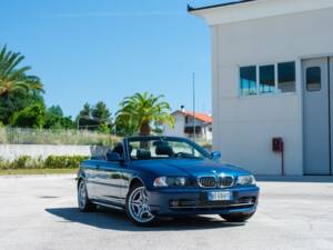 Image 4/5 de BMW 330Ci (2001)