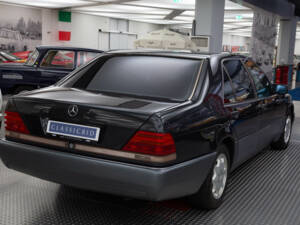 Image 8/35 of Mercedes-Benz 300 SEL (1991)