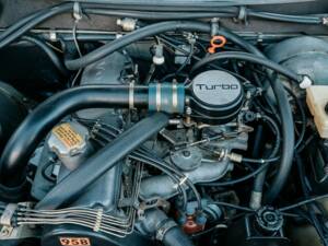 Imagen 59/61 de Volvo 244 Turbo (1982)